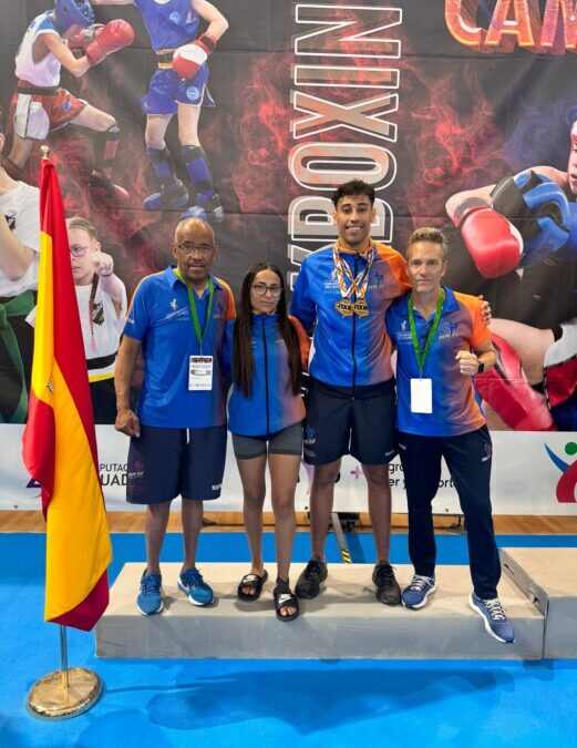 El Ayuntamiento de Utiel felicita a Kevin Koffi y Carolina Lozano por sus logros en el Campeonato de España de Kickboxing 